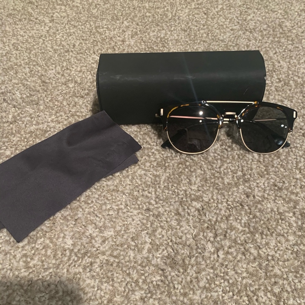 MVMT women’s sunglasses